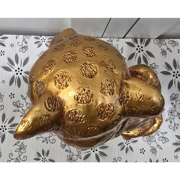 Vintage Gold Spotted Kitten / Cheetah Statue — Mid-Century Chalkware Collectible - Picture 12 of 15